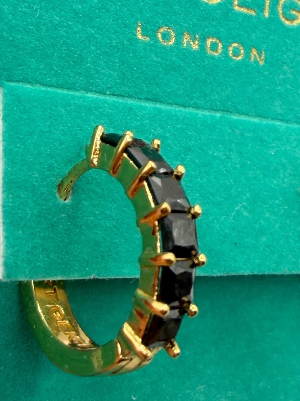 Kurt Geiger London Be Kind Black Crystal Huggie Hoop Earrings NWT - Picture 7 of 7